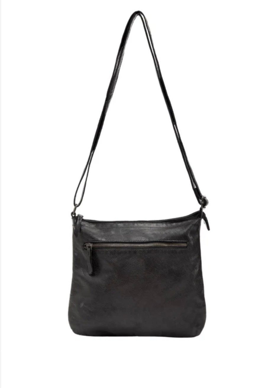 TENTERFIELD LGE LEATHER XBODY BAG- A-0007-BLACK- NEW IN